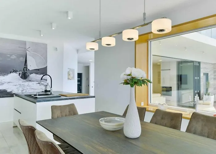 Luxury Michele With Heated Pool Villa