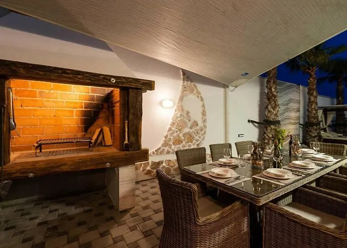 Luxury Michele With Heated Pool *
