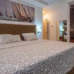 Luxury Michele With Heated Pool *